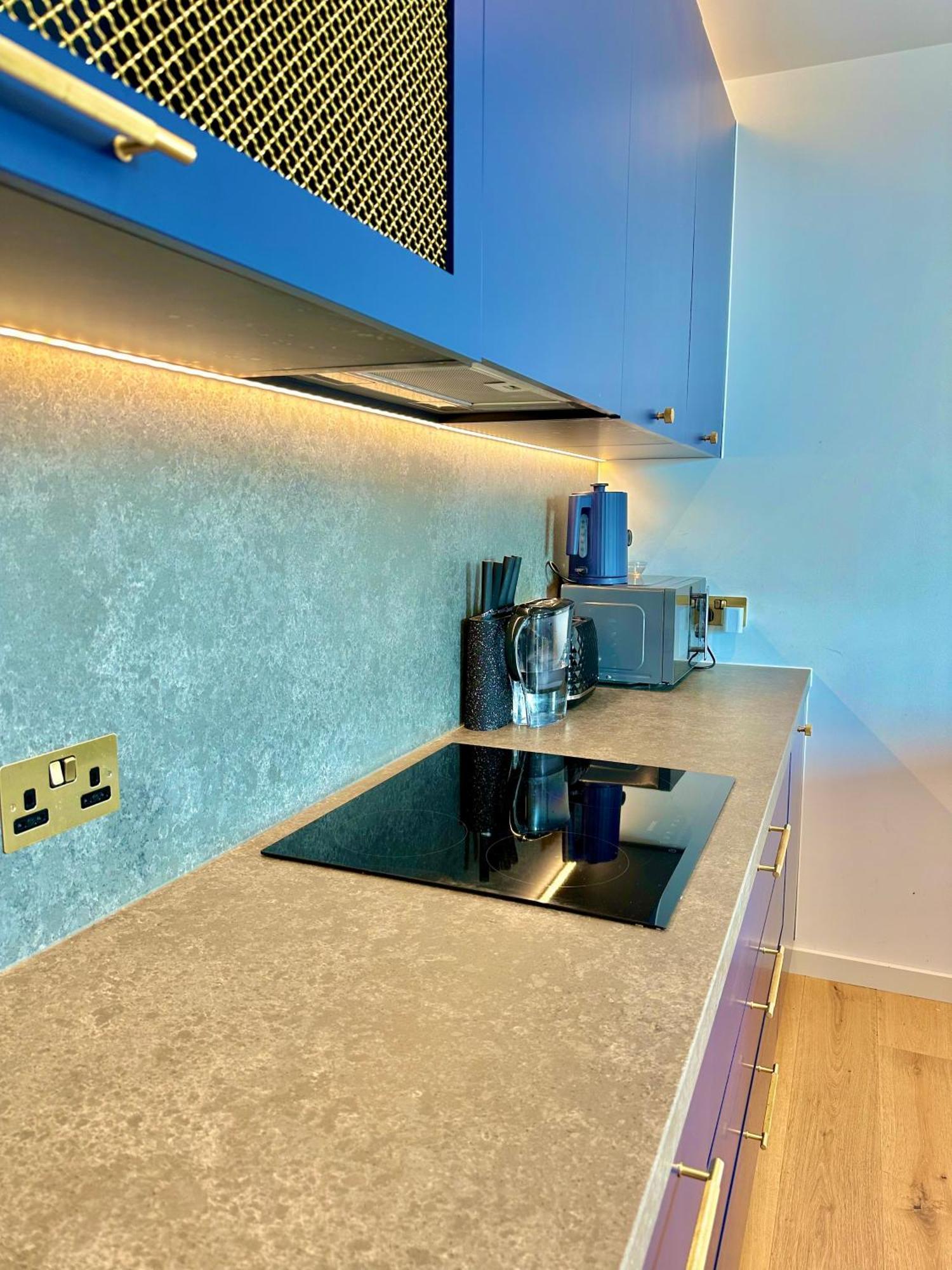 Beautiful View To Canary Wharf , O2 Arena , Near By Excel 3-beds Appartement Londres