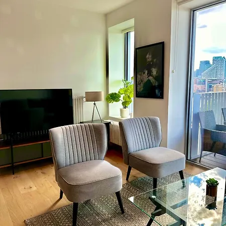 Beautiful View To Canary Wharf , O2 Arena , Near By London Excel 3-Beds Exterior photo